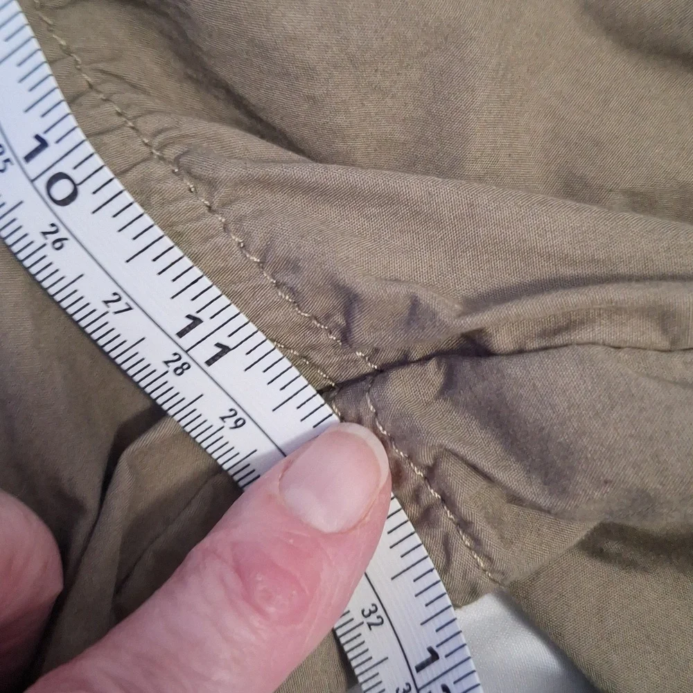 BDG Y2K Wide Leg Cargo Pants Size XL Olive Green *Like New - Picture 9 of 11